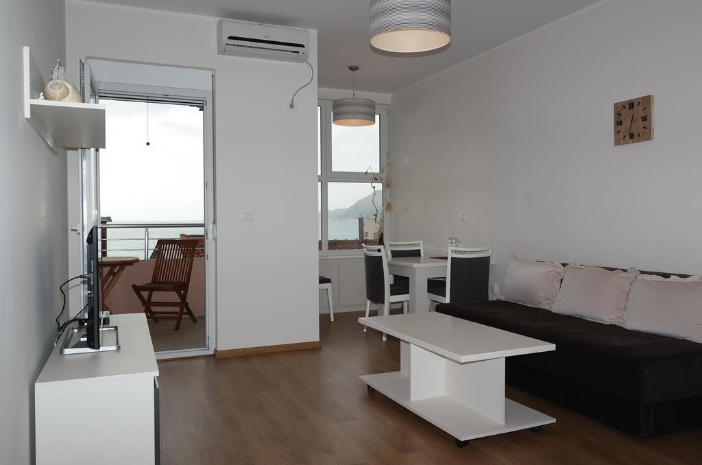 Tuna Apartments Dobra Voda Esterno foto