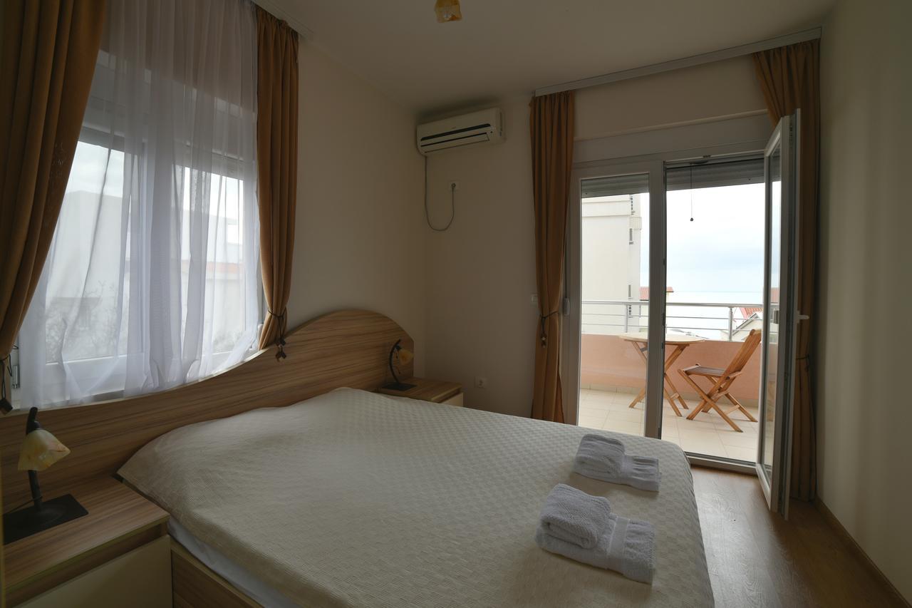 Tuna Apartments Dobra Voda Esterno foto